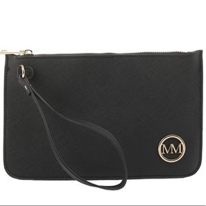 Marilyn Monroe Classic Black Textured Leather Clutch Wristlet with Strap NEW